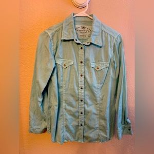 Classic Ryan Michael Barn Fly woman’s long sleeve button down